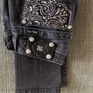 Miss Me Jeans
Signature Skinny